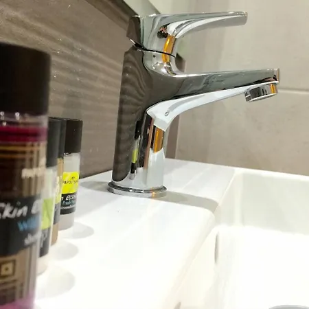 Grand Theoni Boutique & מלון 4*