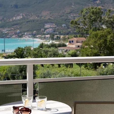 Grand Theoni Boutique & מלון 4*