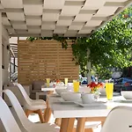 Grand Theoni Boutique & Hotel