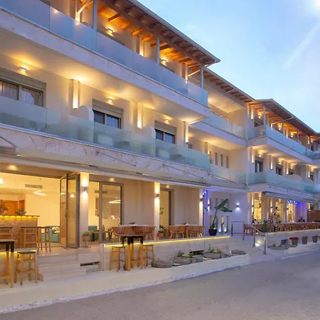 Grand Theoni Boutique & فندق فاسيليكي