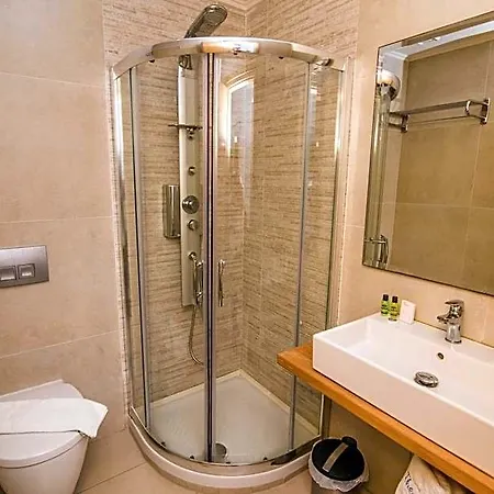 Grand Theoni Boutique & Hotel 4*