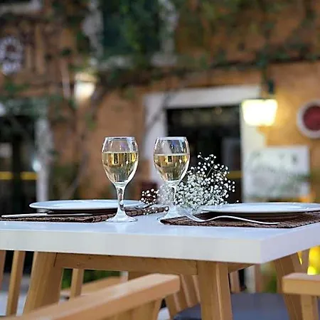 Hotel Grand Theoni Boutique & Vassiliki