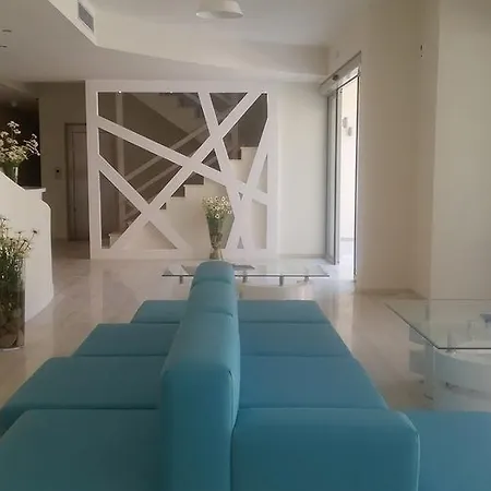 Grand Theoni Boutique & Hotel