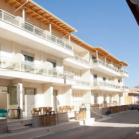 Grand Theoni Boutique & 4*