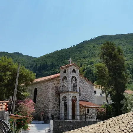 Grand Theoni Boutique & 4* Vasiliki (Lefkada)