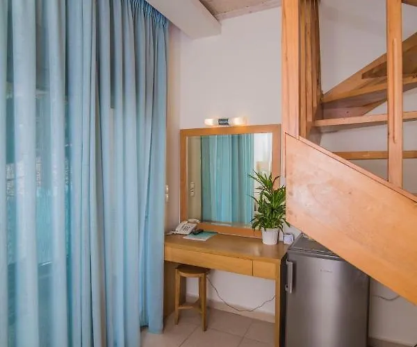 Отель Grand Theoni Boutique & 4*