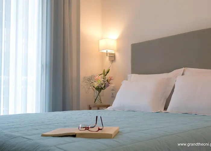 Grand Theoni Boutique & 4* Василики